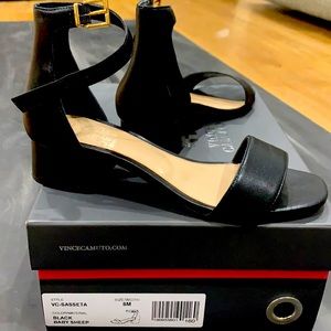 Vince Camuto low heeled sandal in original box